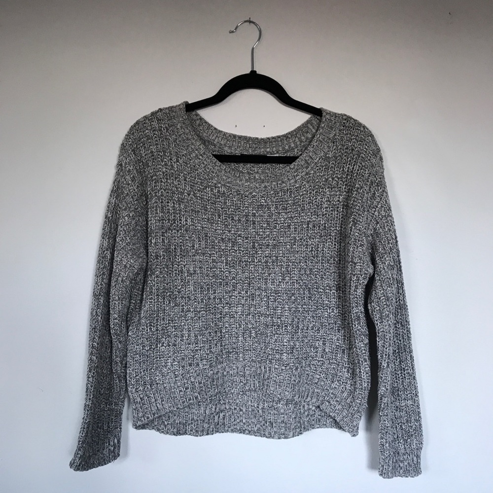 BDG 🖤 sweater.